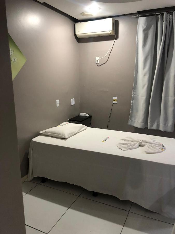 Iapi Hotel Salvador Buitenkant foto